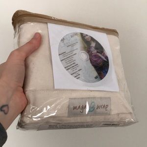 NEW UNOPENED Maya Wrap